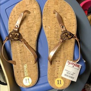 Michael kors flip flops